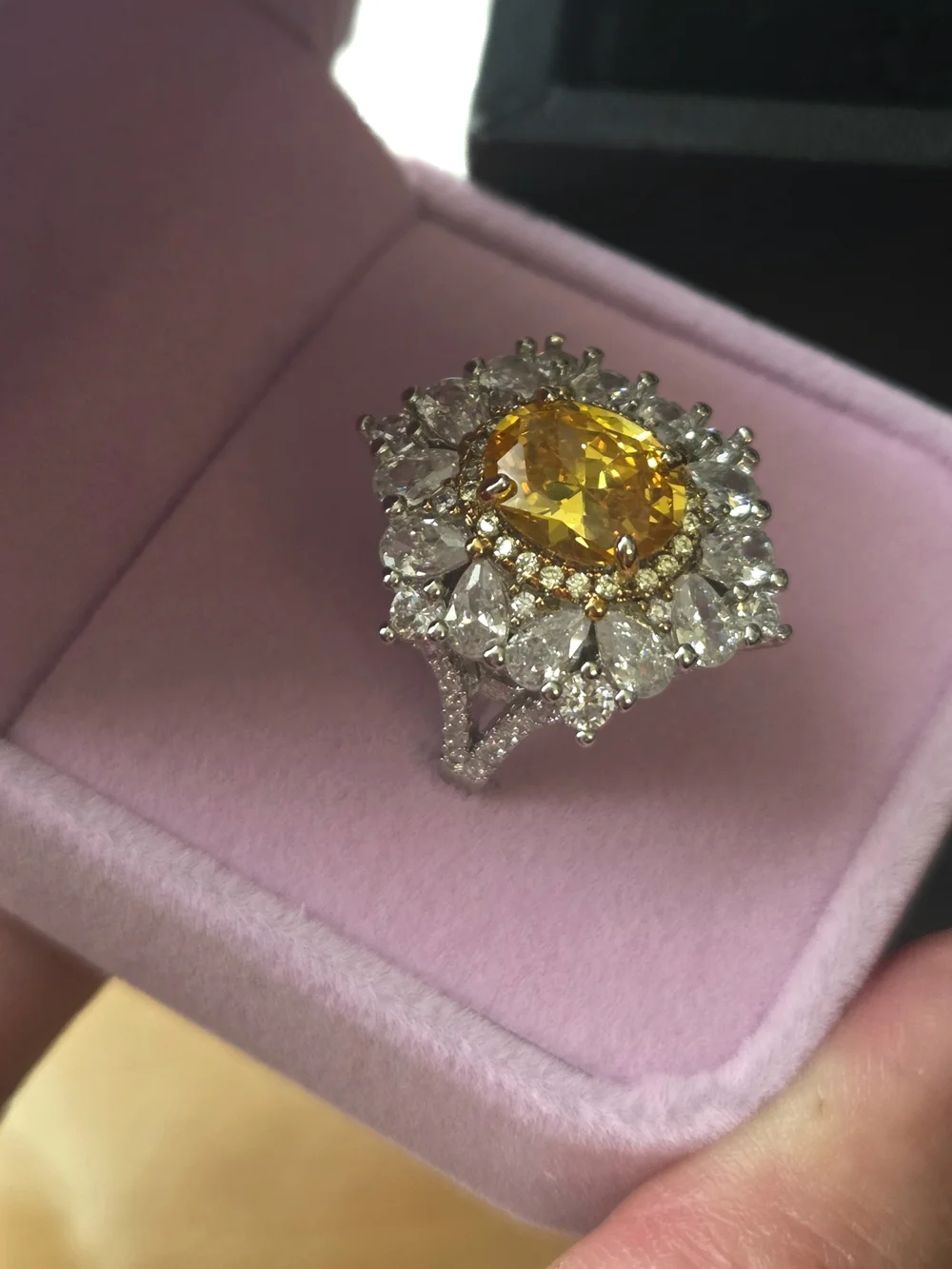 : 925 Sterling Silver Yellow Cubic Zirconia Statement Ring – Crystal Stones
